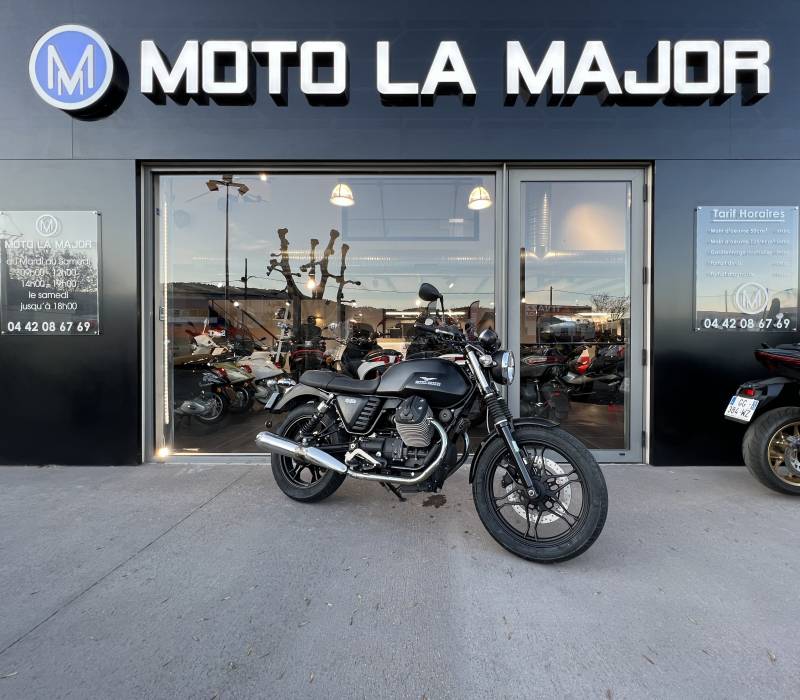 MOTO GUZZI V7 750 NOIR DISPONIBLE 