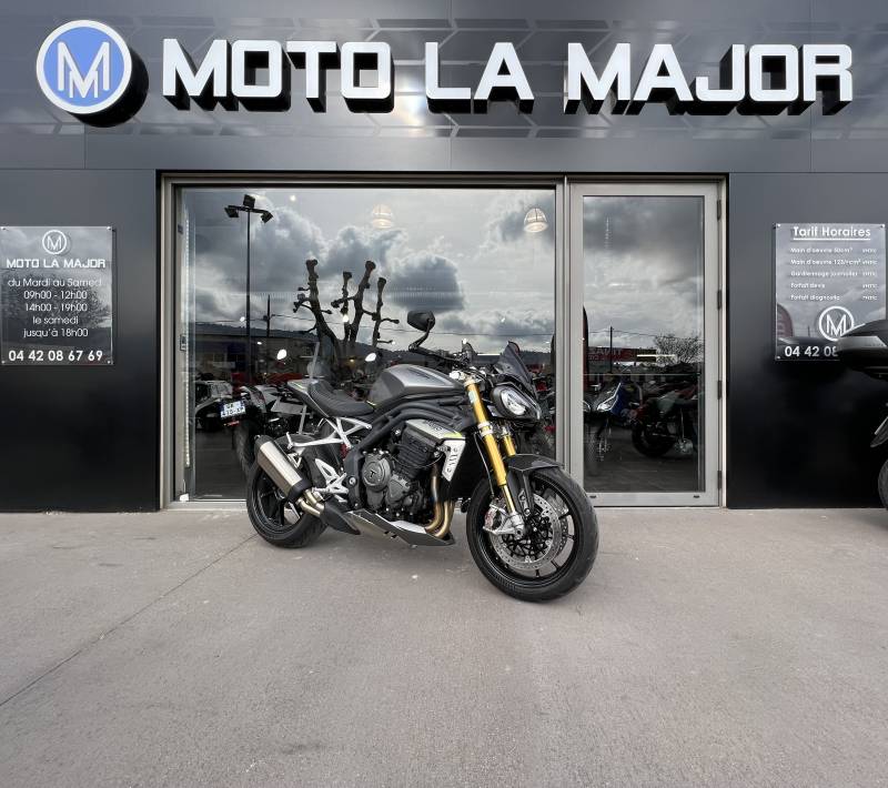 TRIUMPH SPEED TRIPLE 1200 COMME NEUVE 