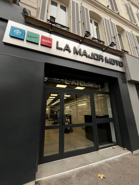 garage concession Piaggio vespa aprilia officiel à marseille
